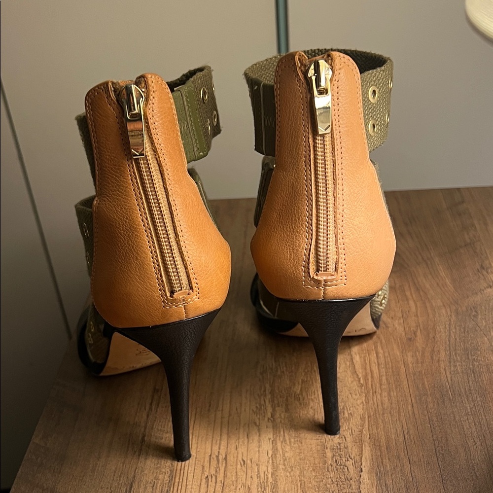 Via Spiga Black and Olive Heeled Sandals - Picture 3 of 4